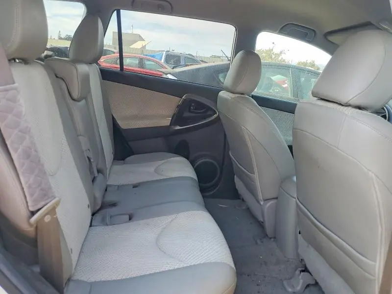 2012 TOYOTA RAV4 EV BASE  
