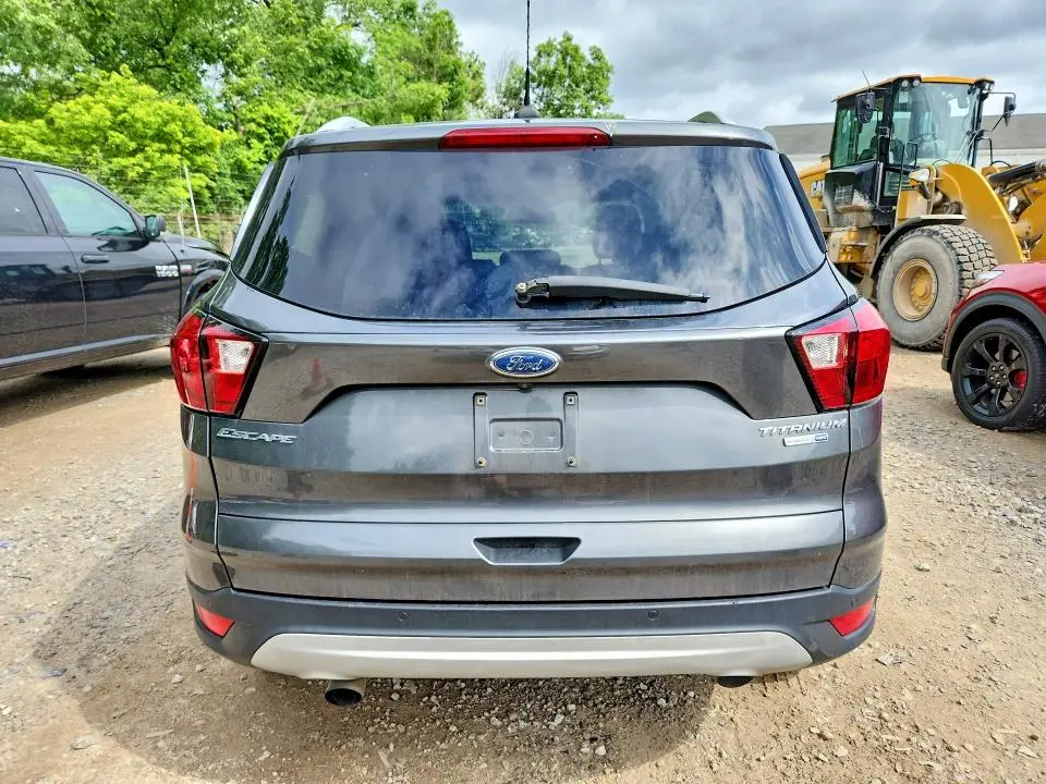 2019 FORD ESCAPE TITANIUM  