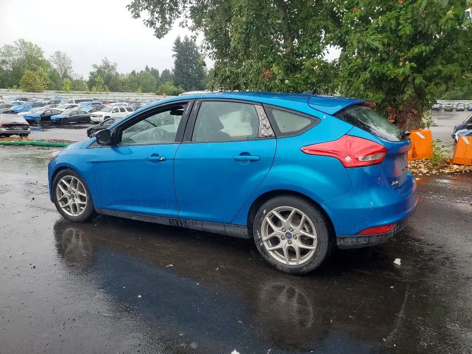 2015 FORD FOCUS SE  