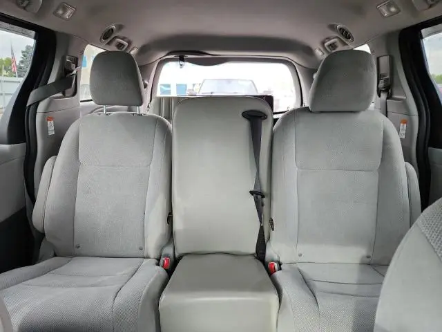 2020 TOYOTA SIENNA L  