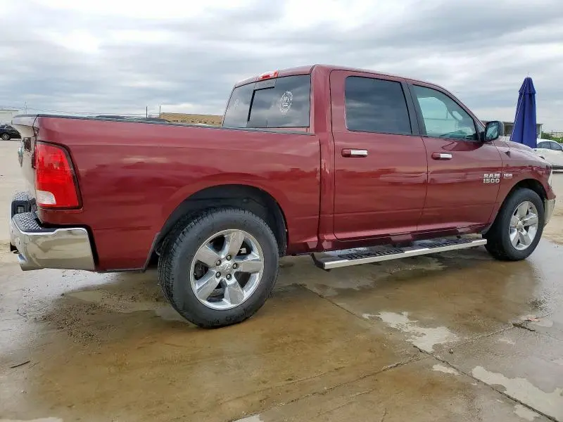 2016 RAM 1500 SLT  