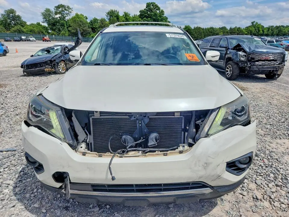 2017 NISSAN PATHFINDER PLATINUM  