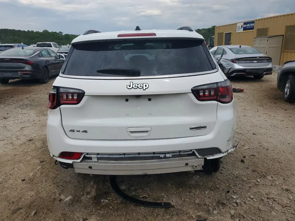 2023 JEEP COMPASS LATITUDE  