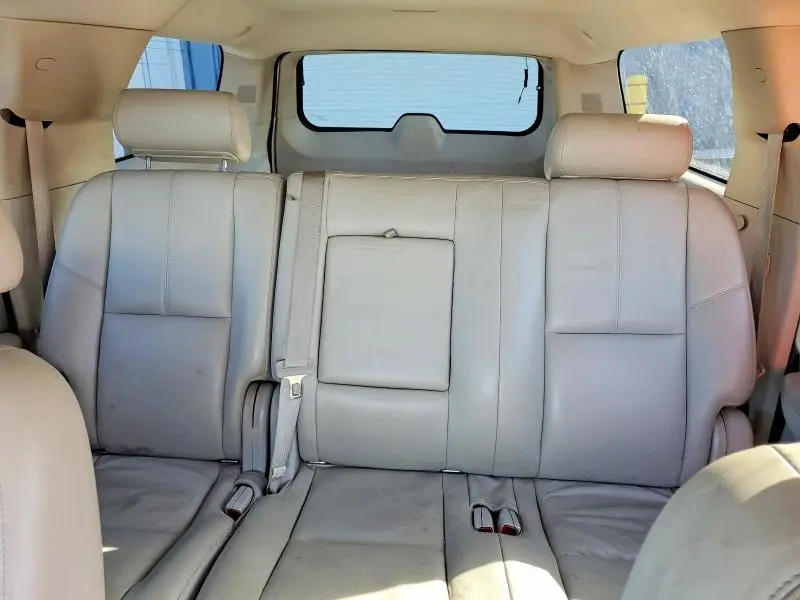 2010 GMC YUKON XL K1500 SLT  