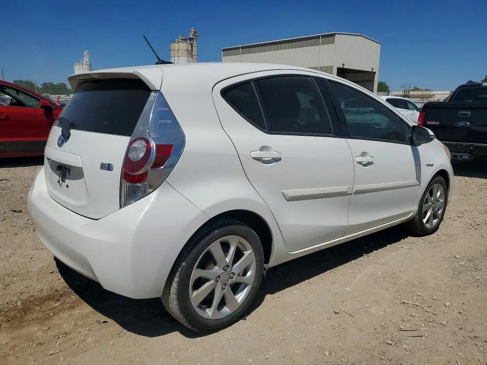 2013 TOYOTA PRIUS C FOUR  