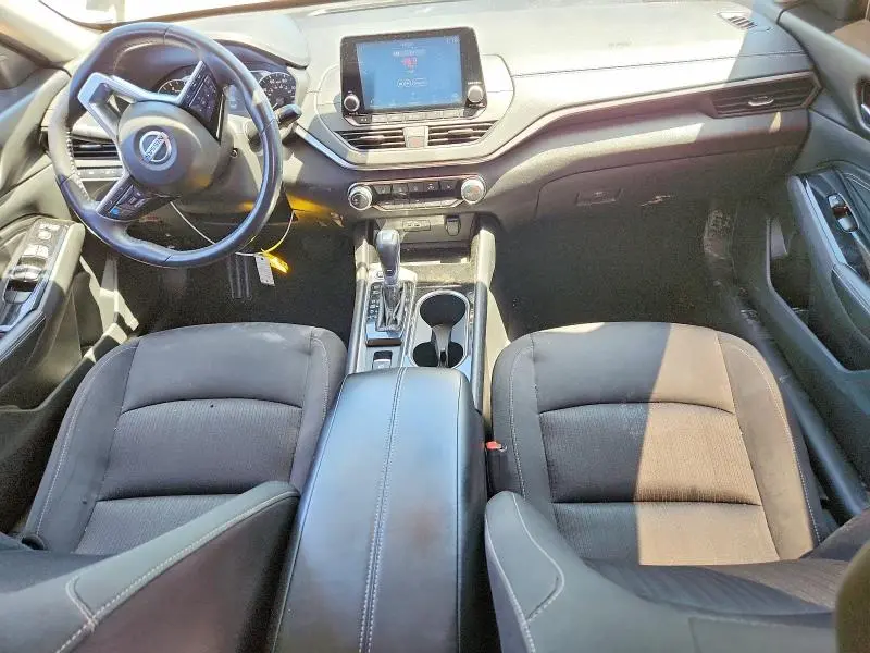 2021 NISSAN ALTIMA SV  