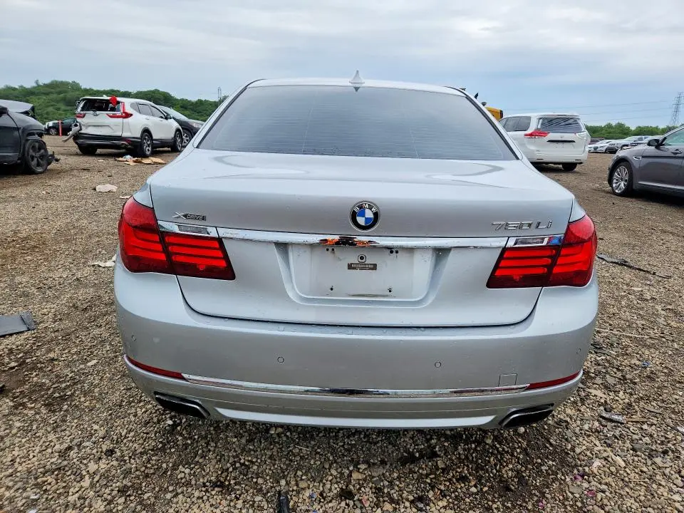 2013 BMW 750 LXI  