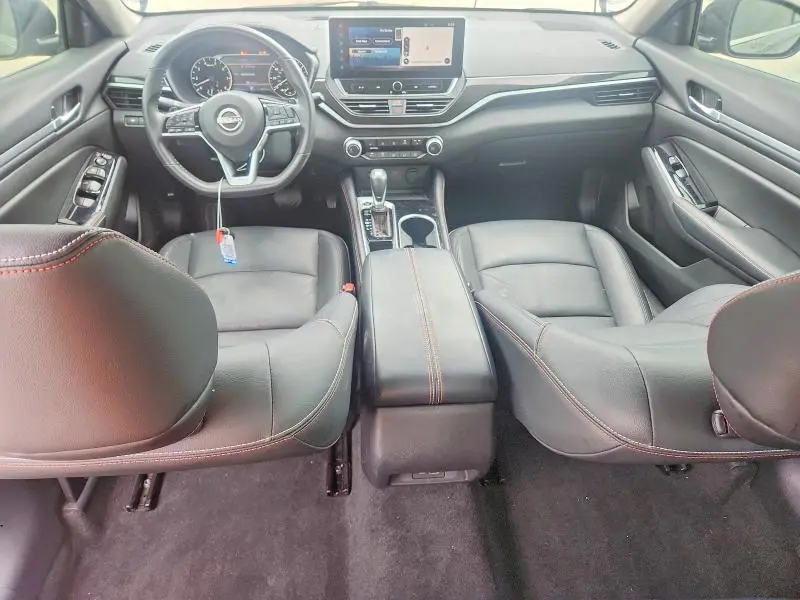 2024 NISSAN ALTIMA SR  