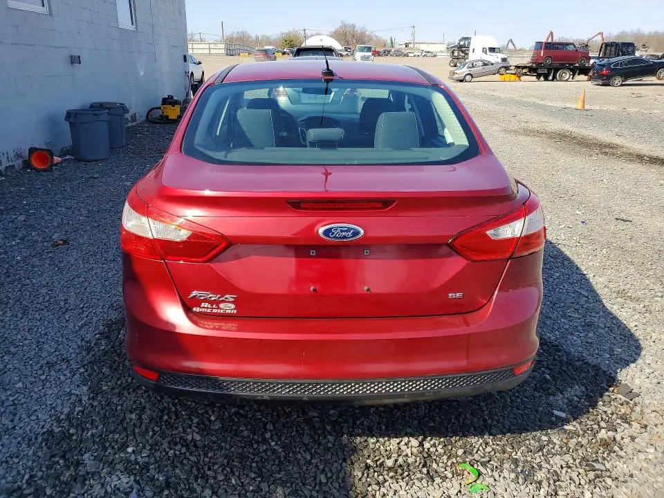 2014 FORD FOCUS SE  