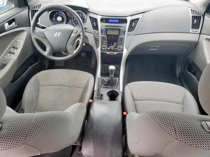 2012 HYUNDAI SONATA GLS  