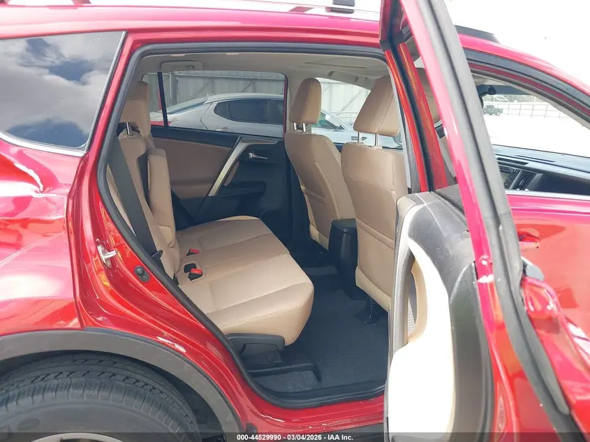 2015 TOYOTA RAV4 XLE