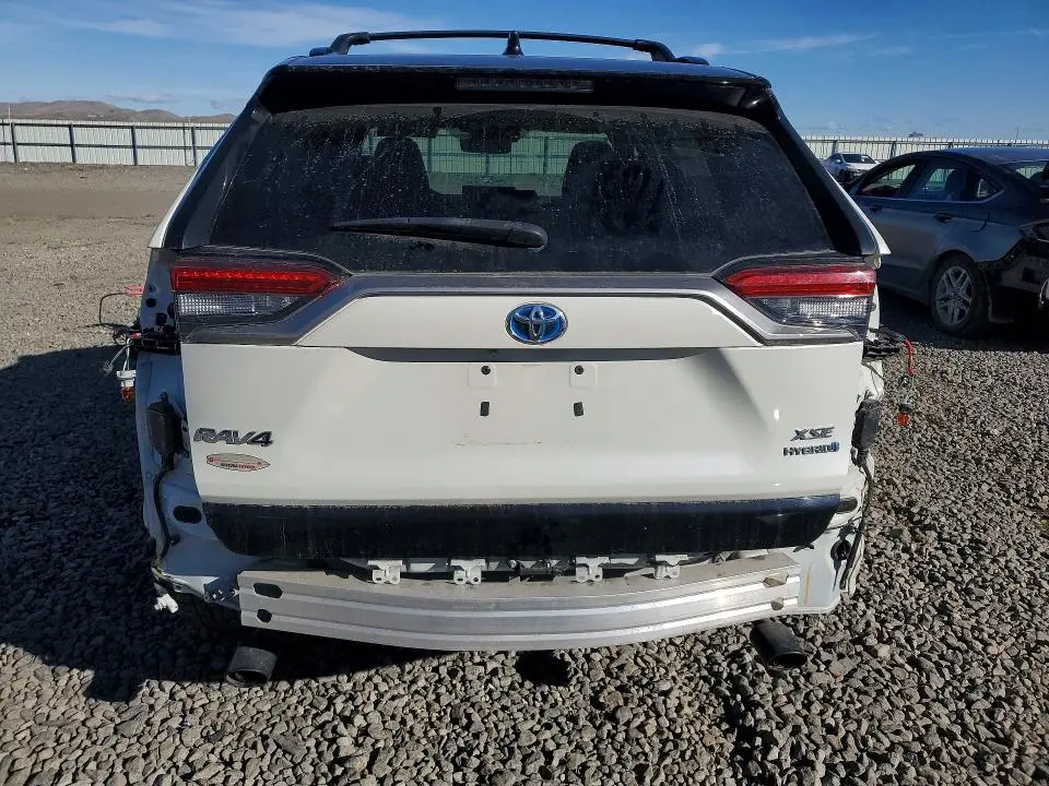 2022 TOYOTA RAV4 XSE  