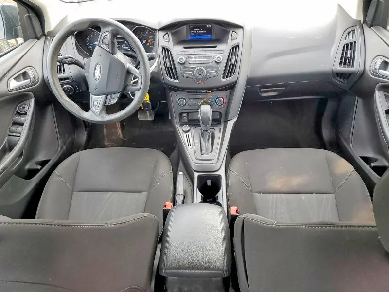 2017 FORD FOCUS SE  