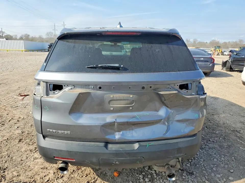 2019 CHEVROLET TRAVERSE LS  