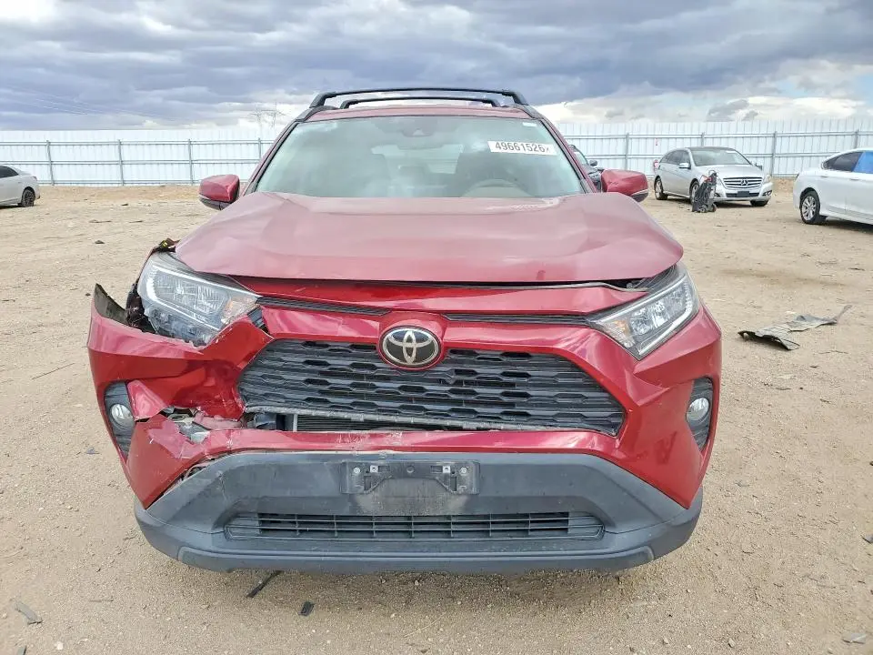2021 TOYOTA RAV4 XLE  