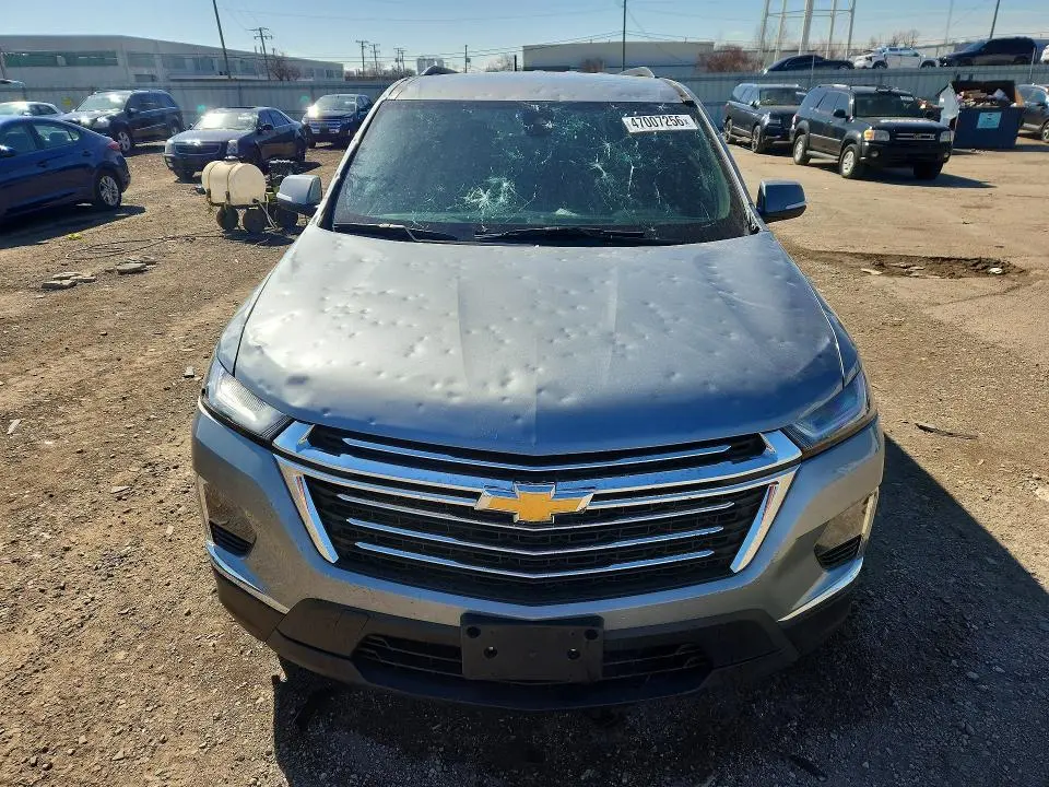 2023 CHEVROLET TRAVERSE LT  