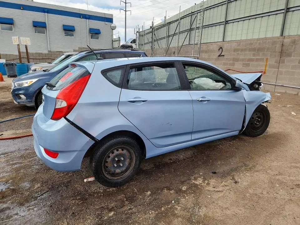 2012 HYUNDAI ACCENT GS  