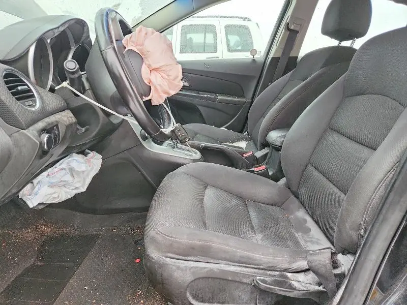 2013 CHEVROLET CRUZE LT  