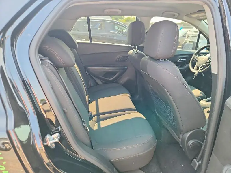 2021 CHEVROLET TRAX LS  