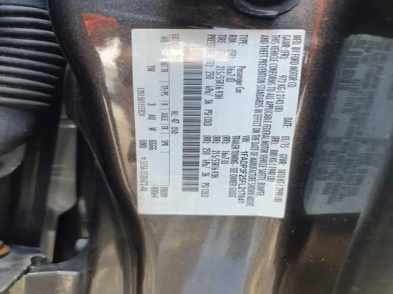 2015 FORD FOCUS SE  