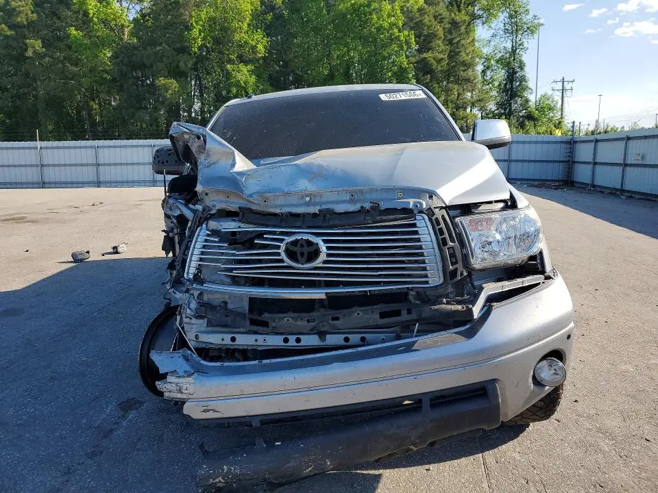2011 TOYOTA TUNDRA CREWMAX LIMITED  