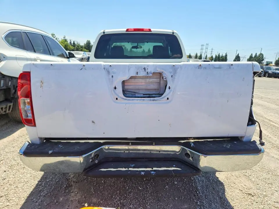 2013 NISSAN FRONTIER S  