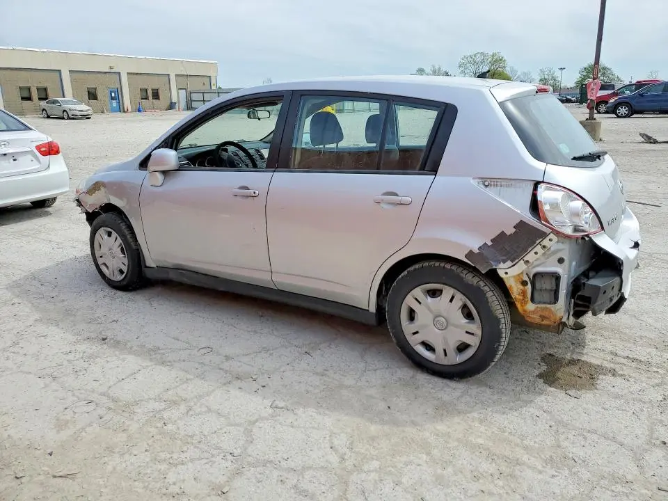 2011 NISSAN VERSA 1.8 S  