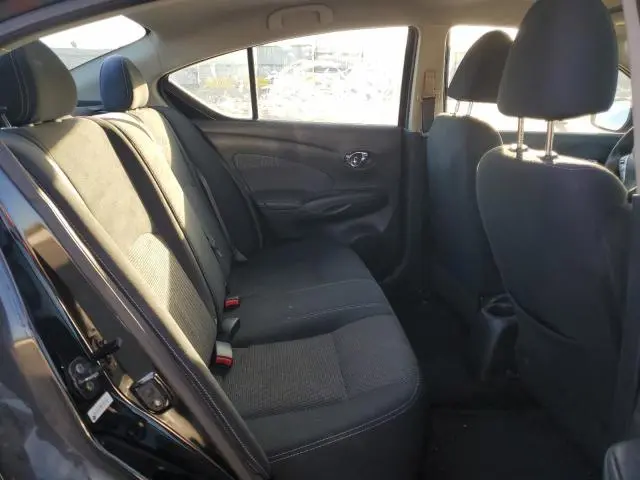 2015 NISSAN VERSA S  