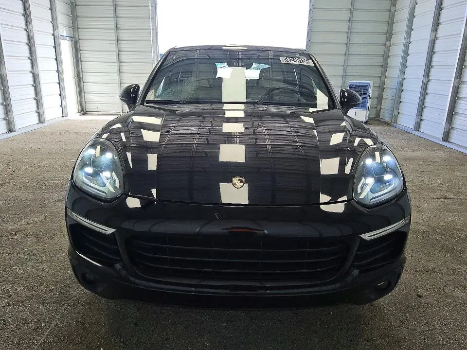 2016 PORSCHE CAYENNE   