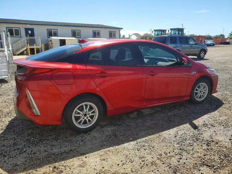 2018 TOYOTA PRIUS   
