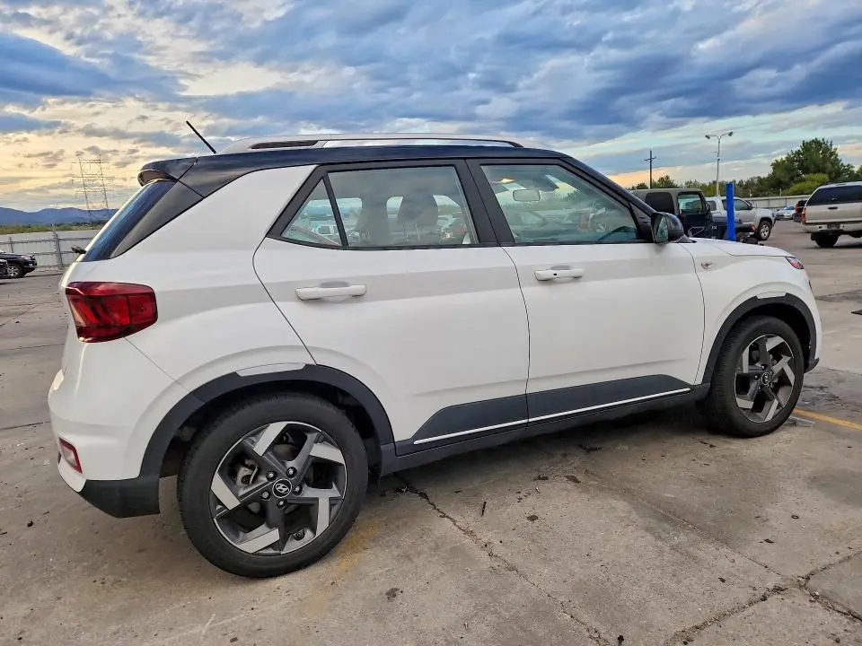 2023 HYUNDAI VENUE LIMITED  