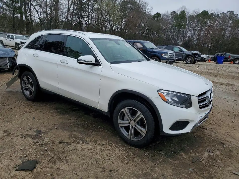 2019 MERCEDES-BENZ GLC 300  