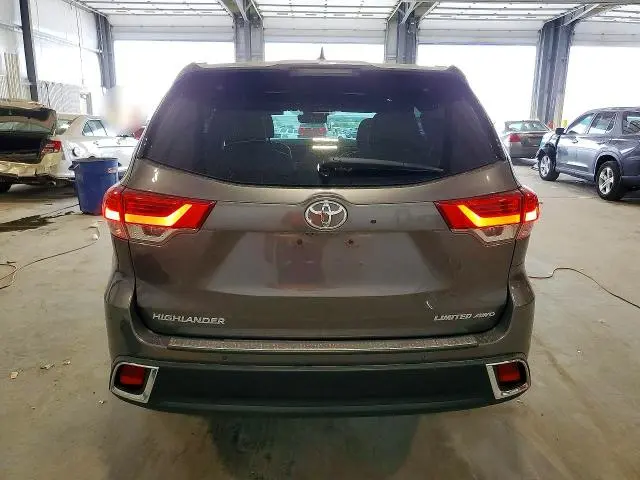 2018 TOYOTA HIGHLANDER LIMITED PLATINUM  