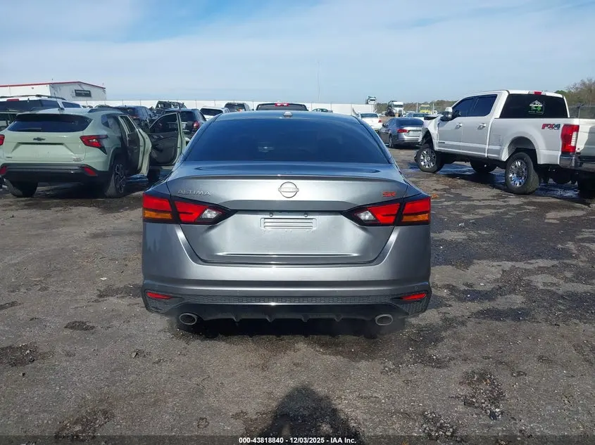 2023 NISSAN ALTIMA SR FWD