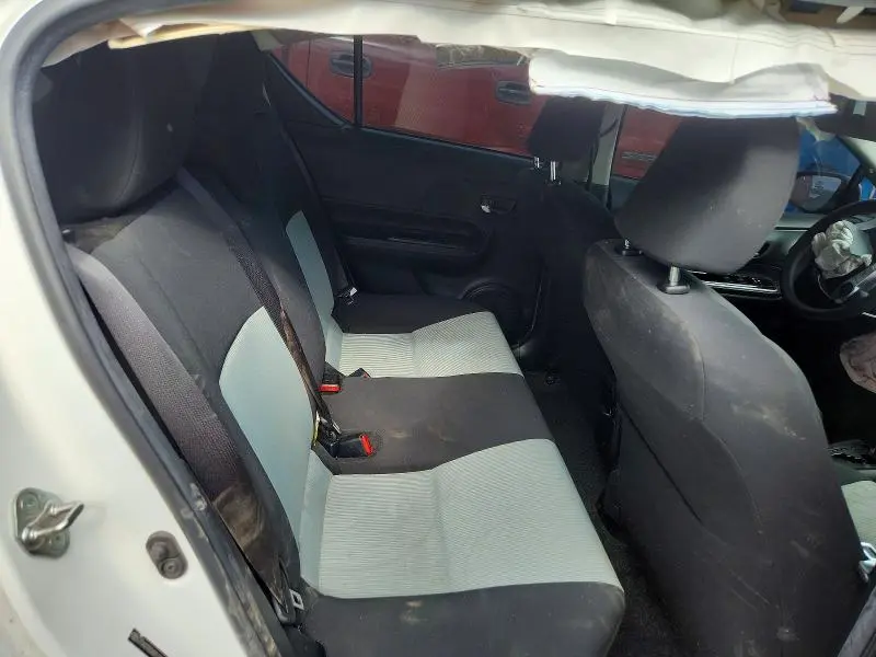 2016 TOYOTA PRIUS C TWO  