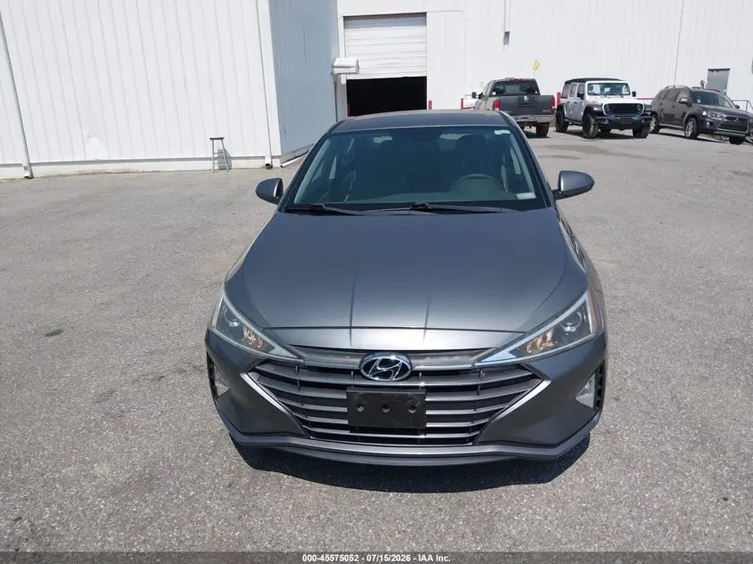 2019 HYUNDAI ELANTRA SE