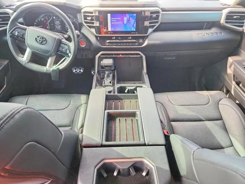 2022 TOYOTA TUNDRA SR5  