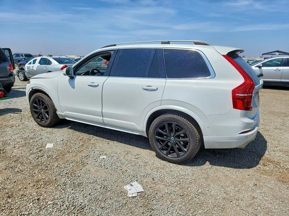2018 VOLVO XC90 T6  