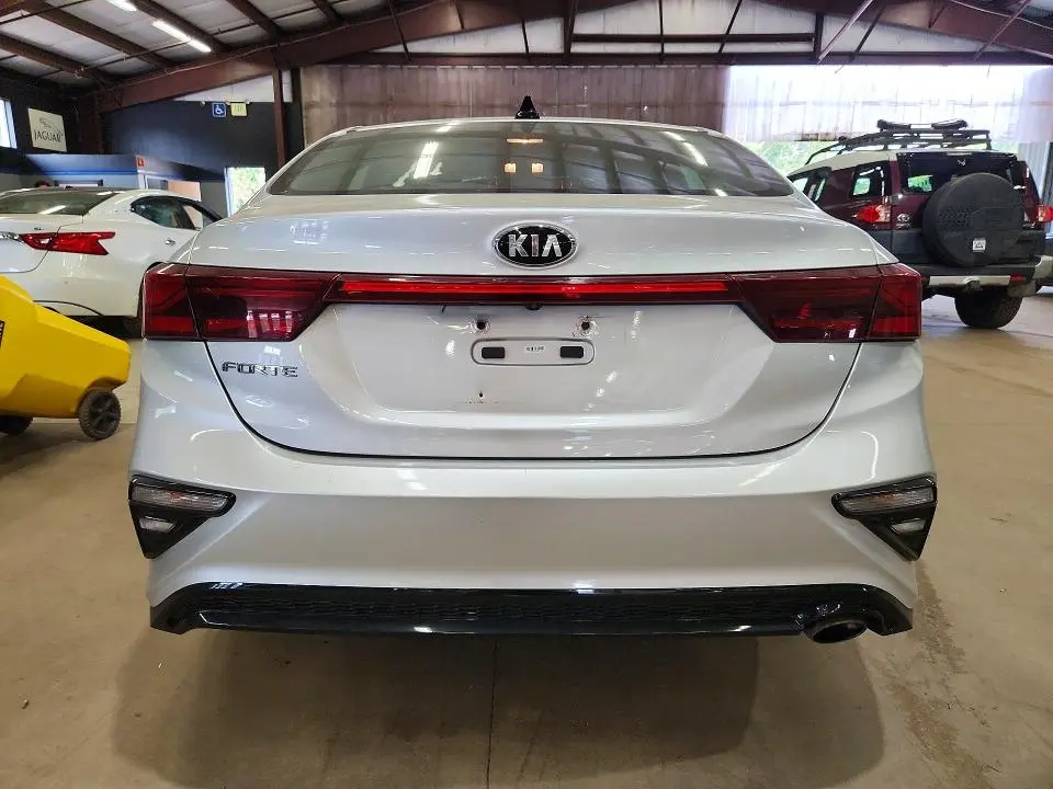 2019 KIA FORTE LXS  