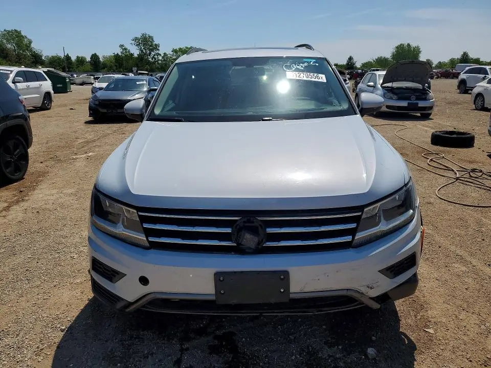2019 VOLKSWAGEN TIGUAN SE/SEL/SEL R-LINE JET-BLACK/SE  