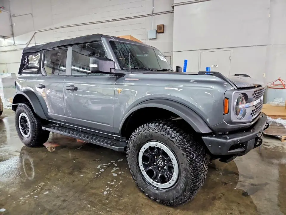 2024 FORD BRONCO BADLANDS  