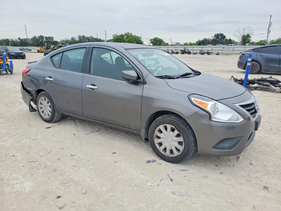 2016 NISSAN VERSA 1.6 SV  