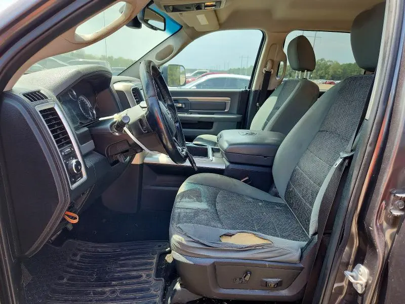 2015 RAM 1500 SLT  
