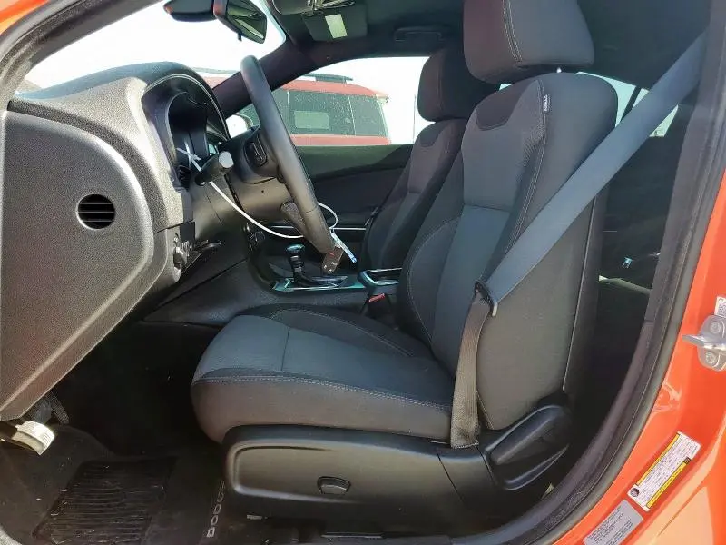 2016 DODGE CHARGER SE  
