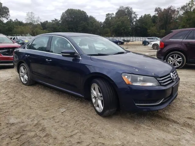 2014 VOLKSWAGEN PASSAT SE  