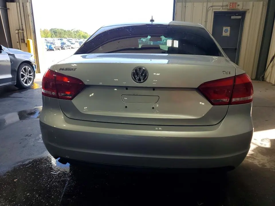 2014 VOLKSWAGEN PASSAT S  