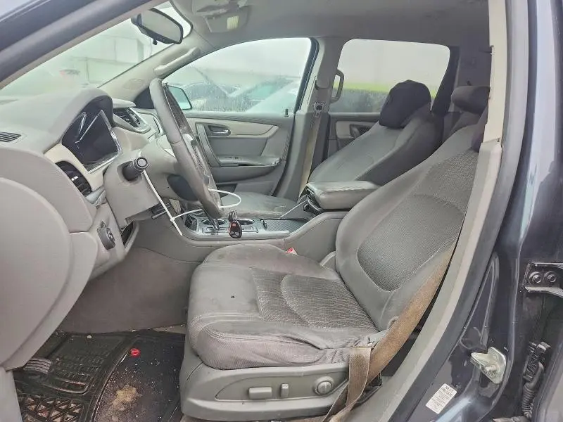 2014 CHEVROLET TRAVERSE LT  