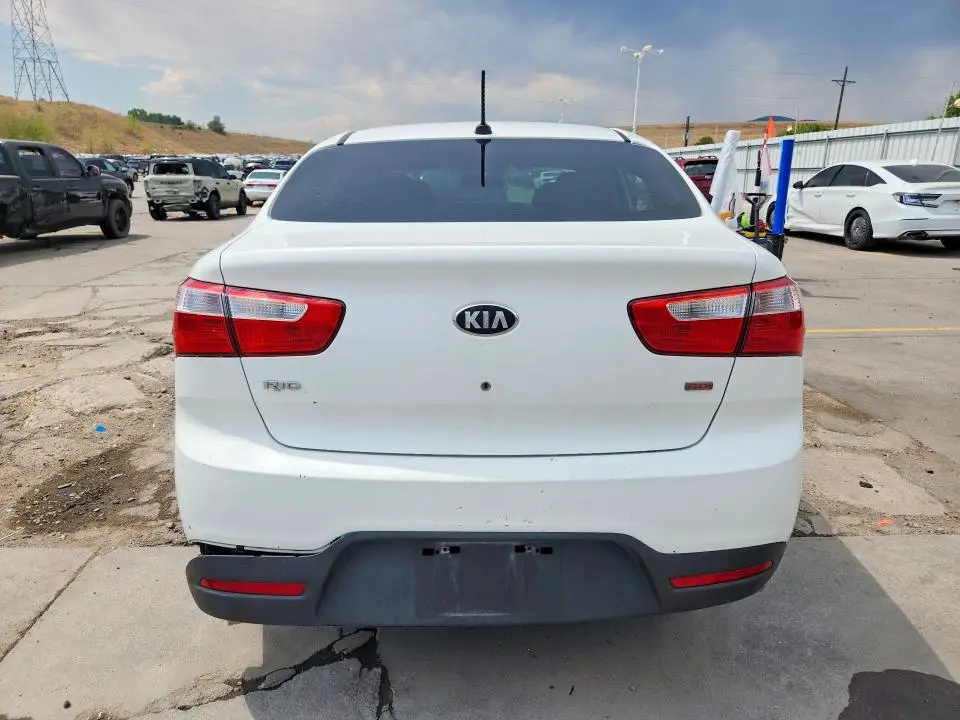 2013 KIA RIO LX  
