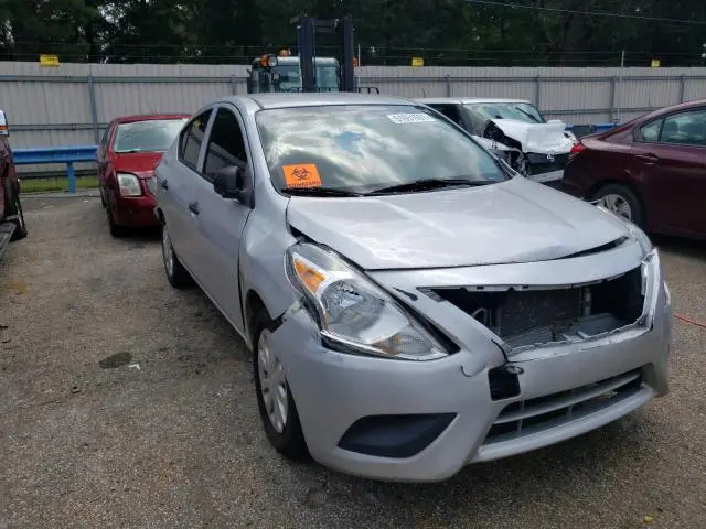 2015 NISSAN VERSA S