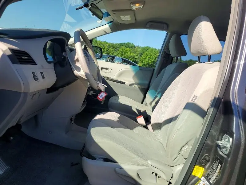 2012 TOYOTA SIENNA BASE 7-PASSENGER  